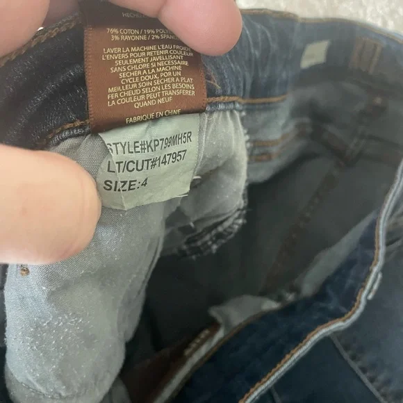 Kut from the Kloth  Katy Boyfriend Jeans. Women size 4‎ - Picture 6 of 13